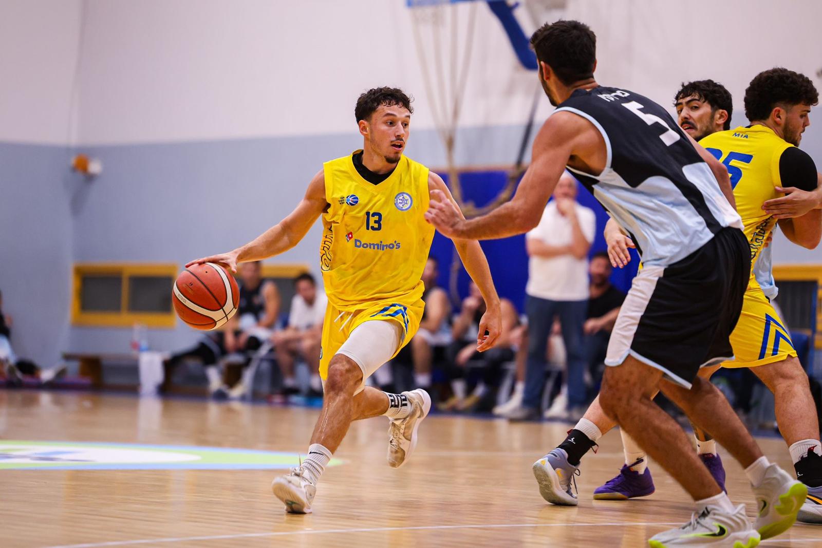 Tal Bar Hama driving the ball